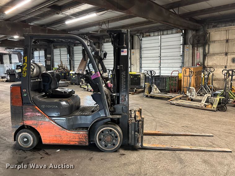 image for item FB5519 Toyota 8FGCU25 forklift