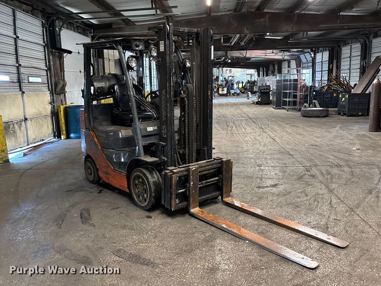 image for item FB5520 Toyota 8FGCU25 forklift
