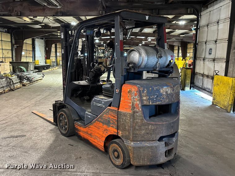 image for item FB5520 Toyota 8FGCU25 forklift