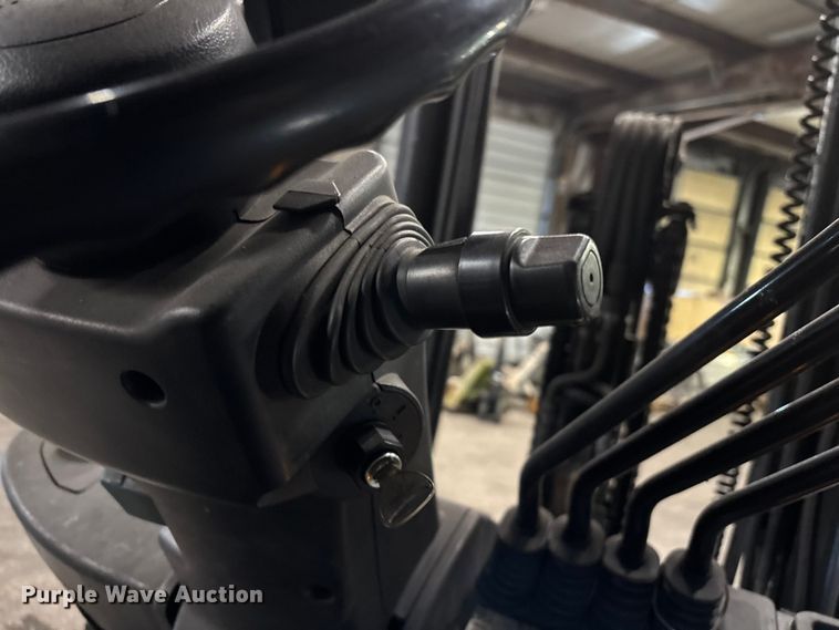 image for item FB5520 Toyota 8FGCU25 forklift