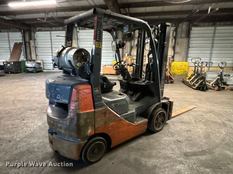 image for item FB5522 Toyota 8FGCU25 forklift