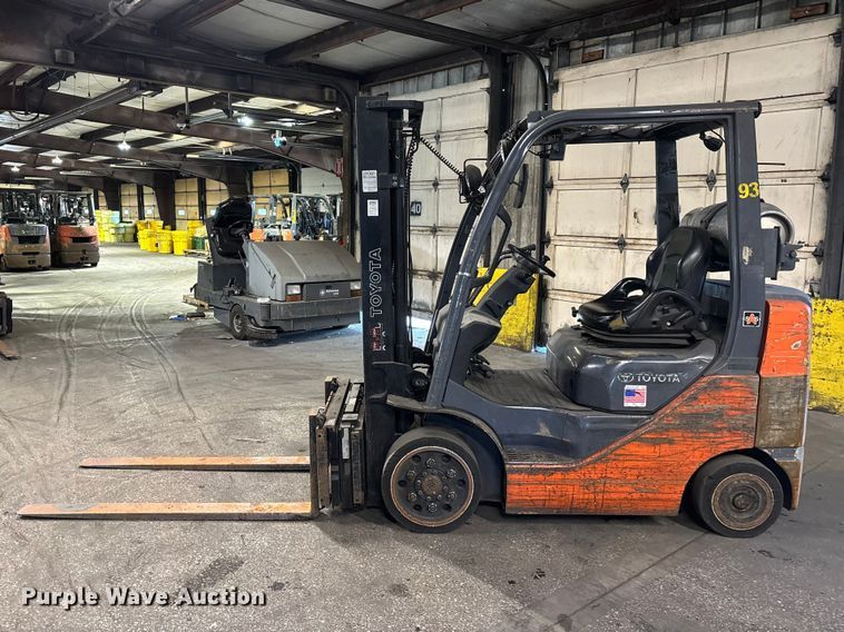 image for item FB5522 Toyota 8FGCU25 forklift