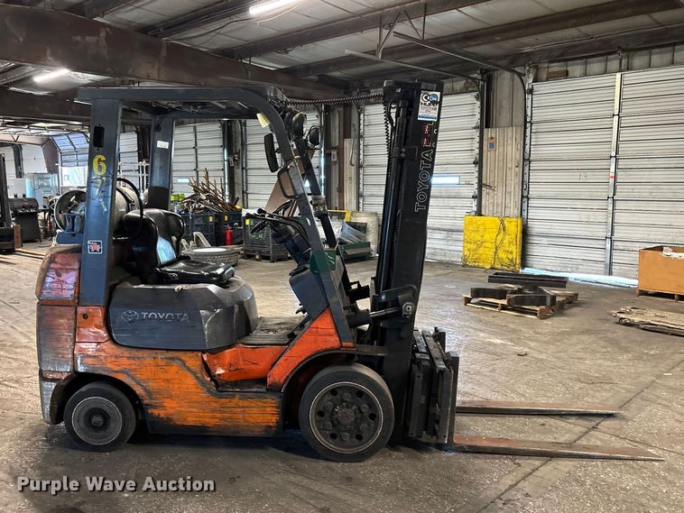 image for item FB5523 Toyota 7FGCU25 forklift