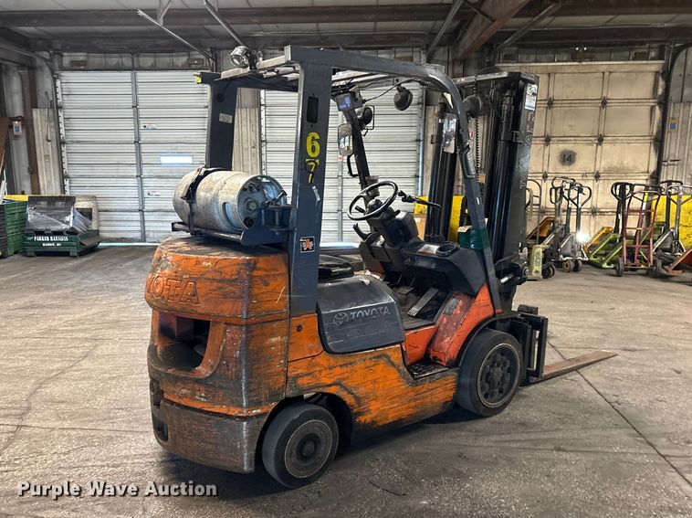 image for item FB5523 Toyota 7FGCU25 forklift