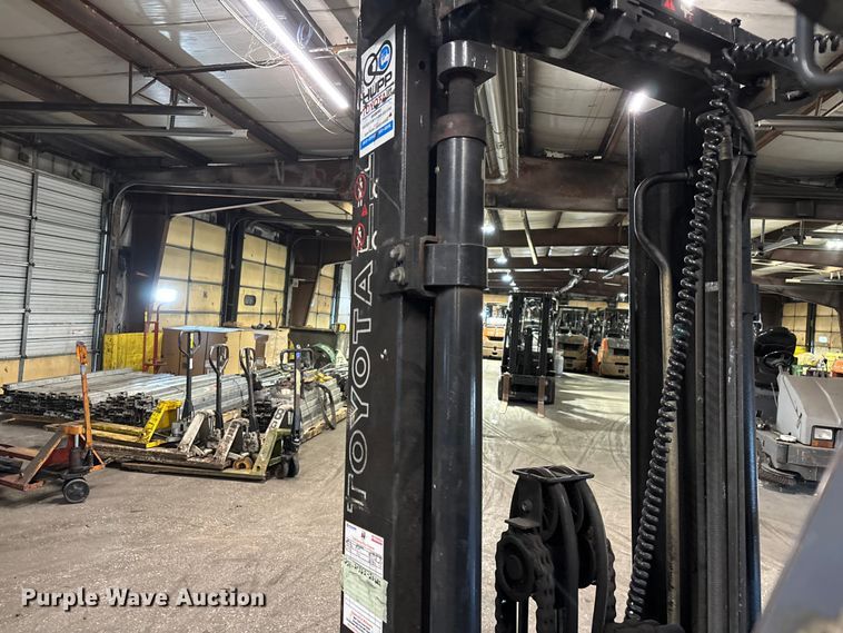 image for item FB5523 Toyota 7FGCU25 forklift