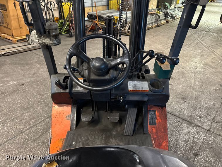 image for item FB5523 Toyota 7FGCU25 forklift