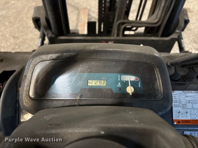 image for item FB5523 Toyota 7FGCU25 forklift