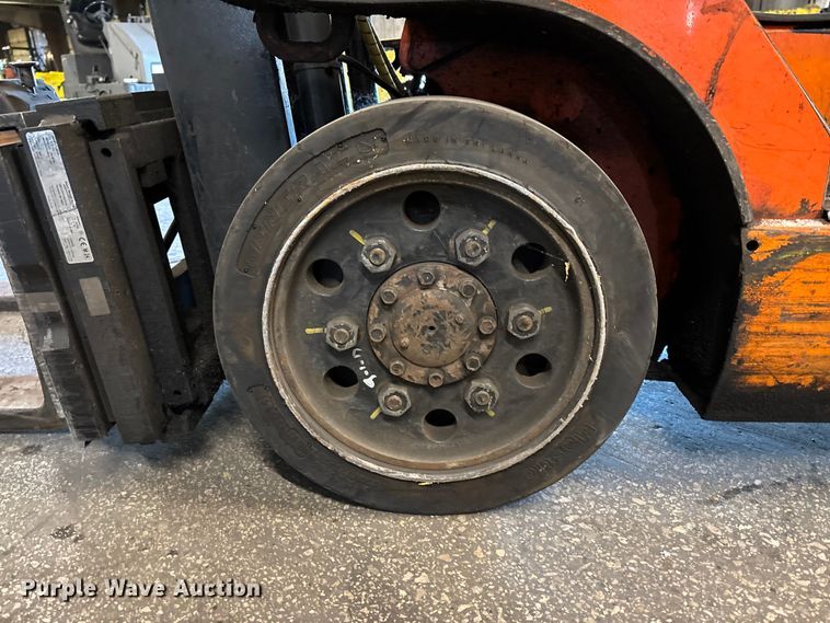 image for item FB5523 Toyota 7FGCU25 forklift