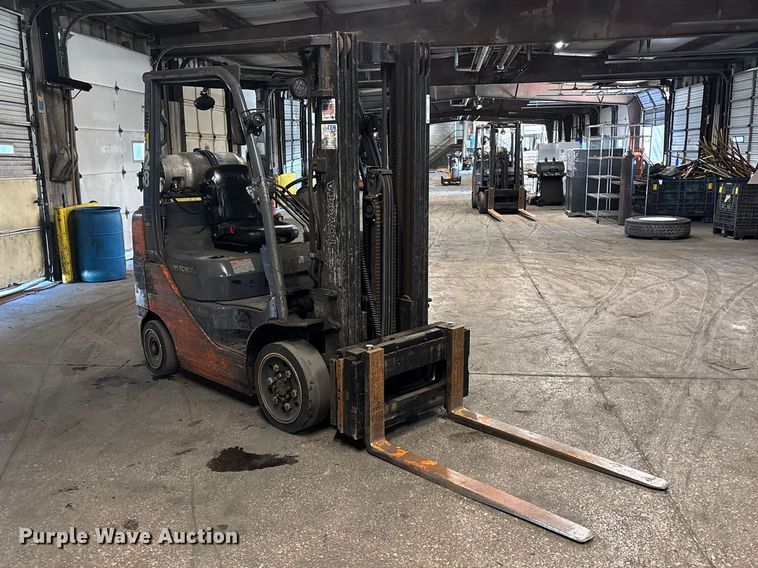 image for item FB5524 Toyota 8FGCU25 forklift