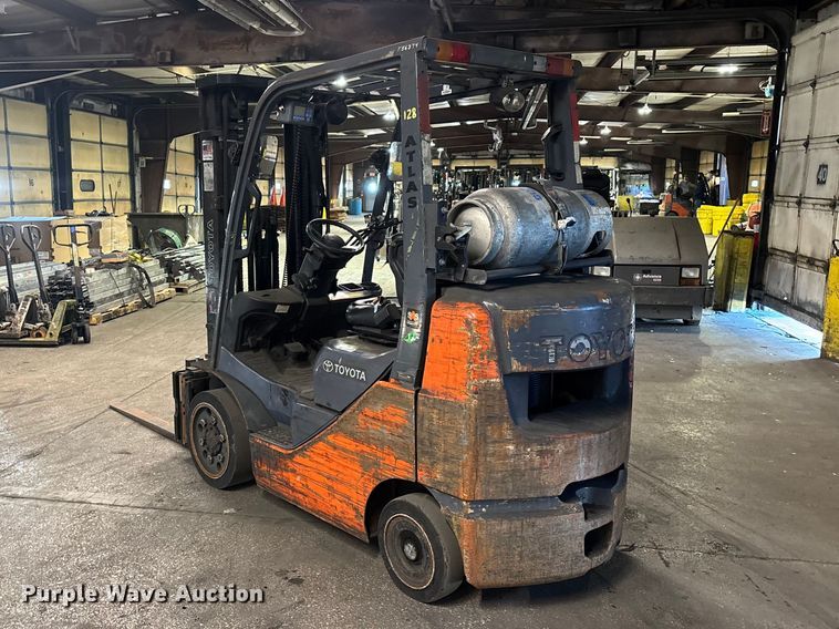 image for item FB5524 Toyota 8FGCU25 forklift