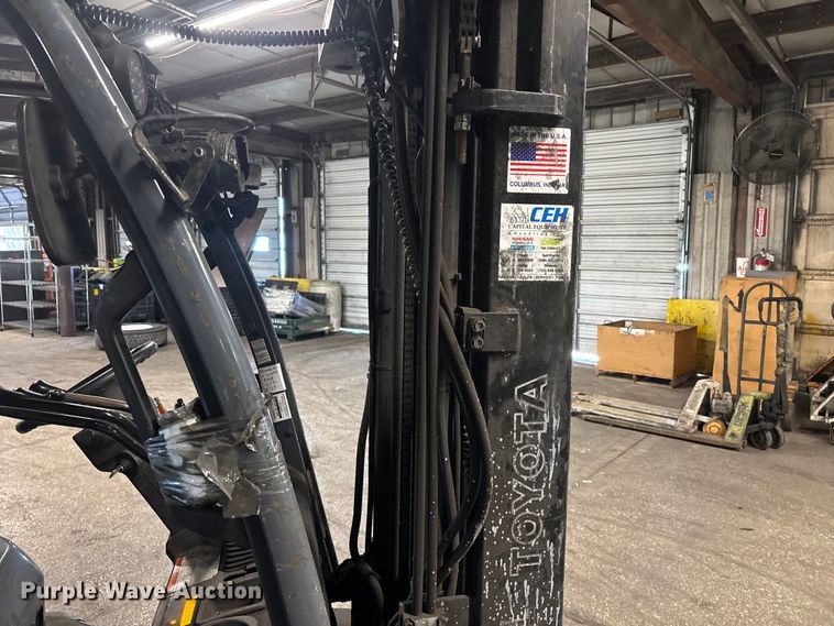 image for item FB5524 Toyota 8FGCU25 forklift