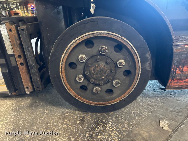 image for item FB5524 Toyota 8FGCU25 forklift