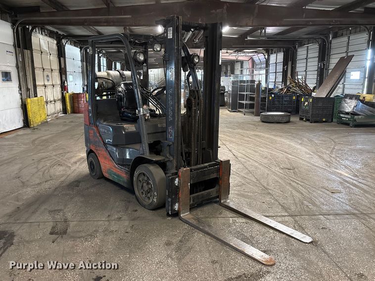 image for item FB5525 Toyota 8FGCU25 forklift