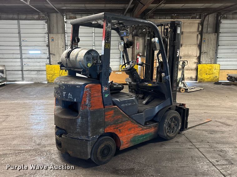image for item FB5525 Toyota 8FGCU25 forklift