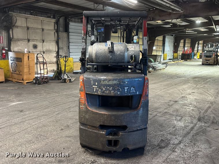 image for item FB5525 Toyota 8FGCU25 forklift