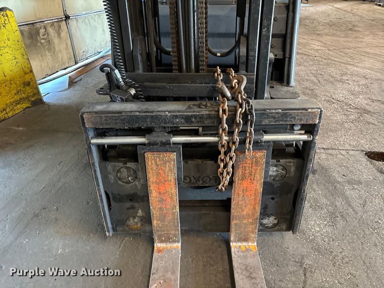 image for item FB5526 Toyota 8FGCU25 forklift