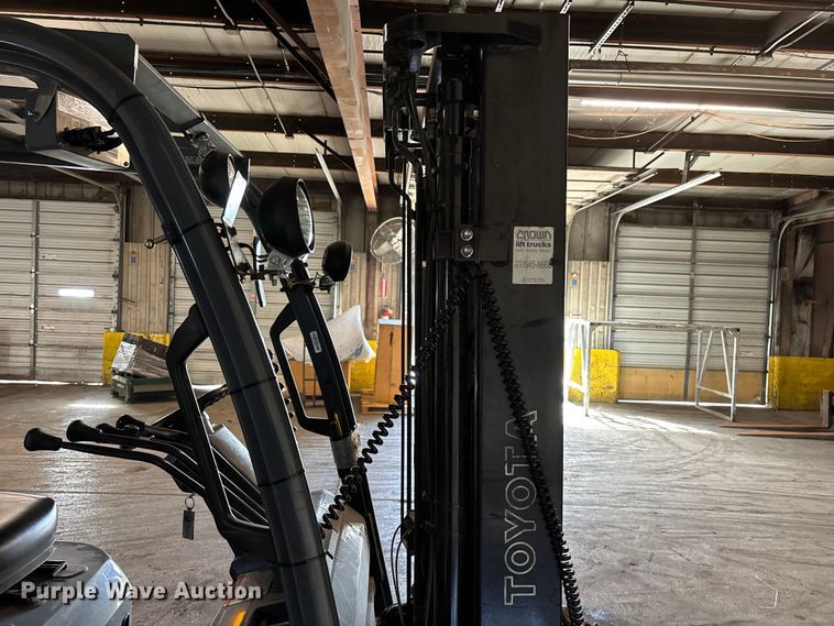 image for item FB5526 Toyota 8FGCU25 forklift