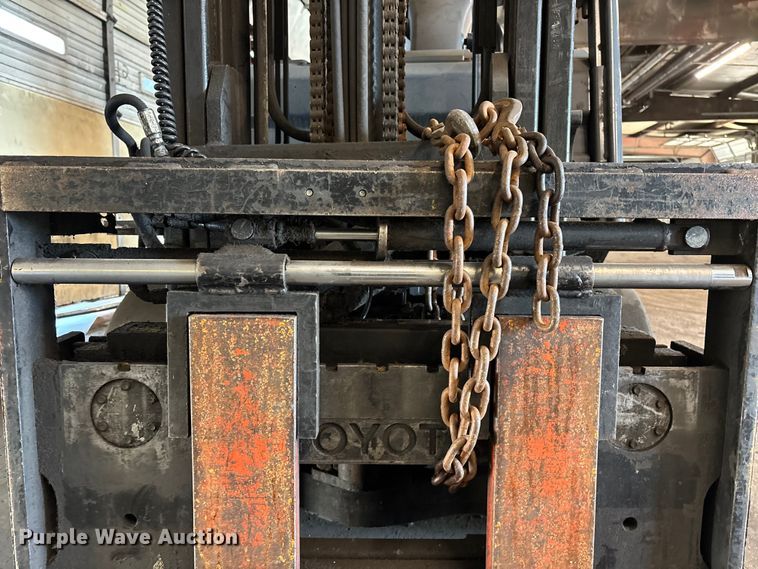 image for item FB5526 Toyota 8FGCU25 forklift