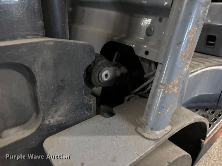 image for item FB5527 Toyota 8FGCU25 forklift