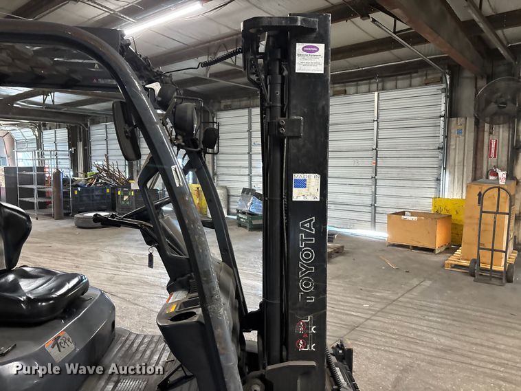 image for item FB5527 Toyota 8FGCU25 forklift