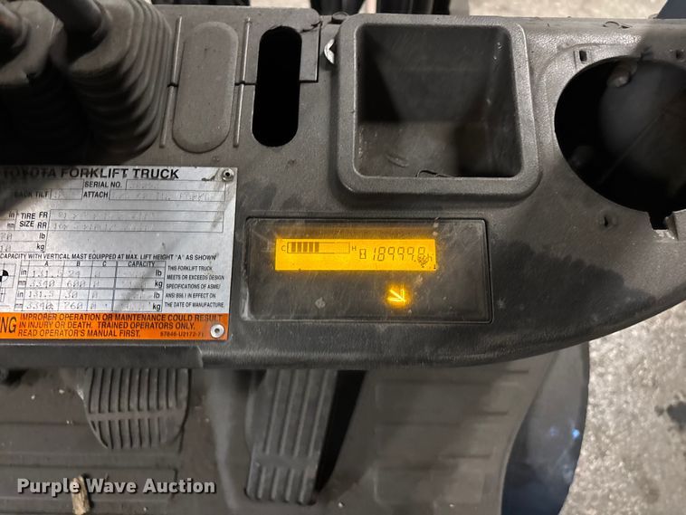 image for item FB5527 Toyota 8FGCU25 forklift