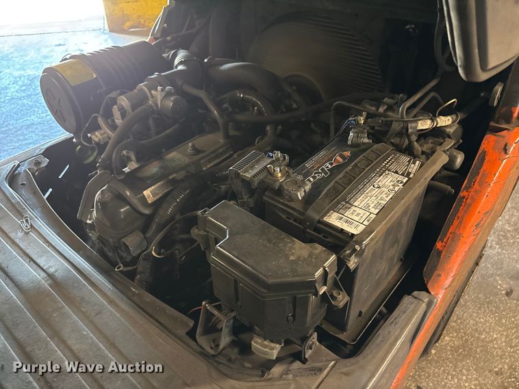 image for item FB5527 Toyota 8FGCU25 forklift