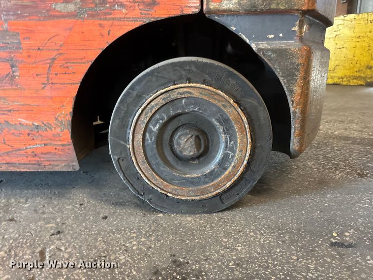 image for item FB5527 Toyota 8FGCU25 forklift