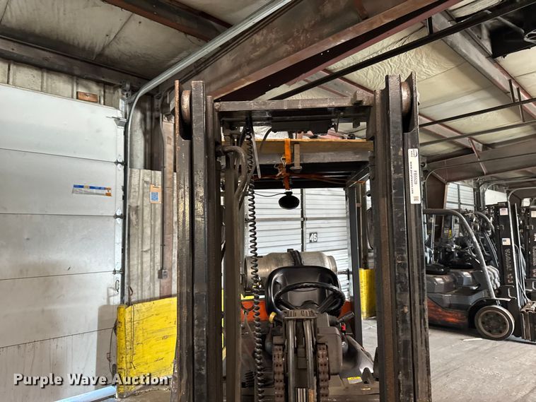 image for item FB5528 Toyota F7GCU25 forklift