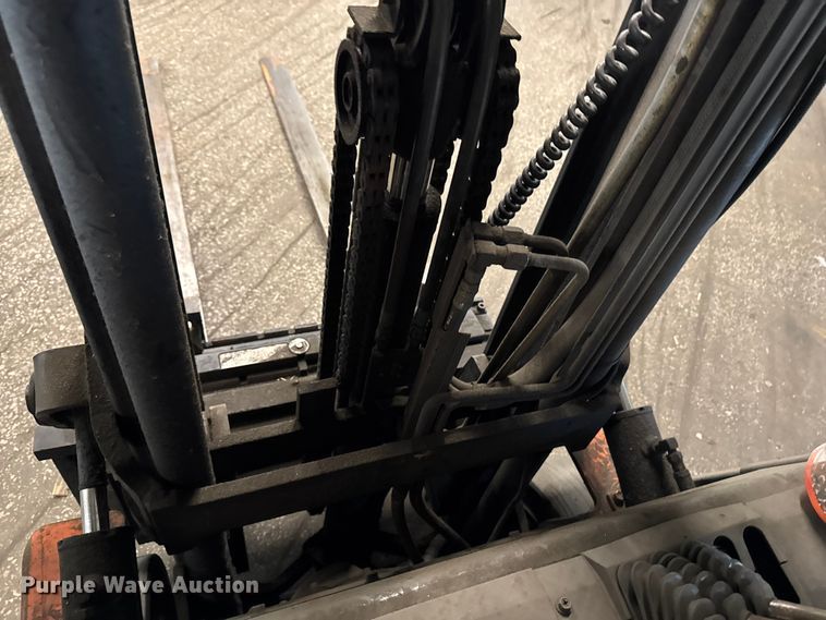 image for item FB5528 Toyota F7GCU25 forklift