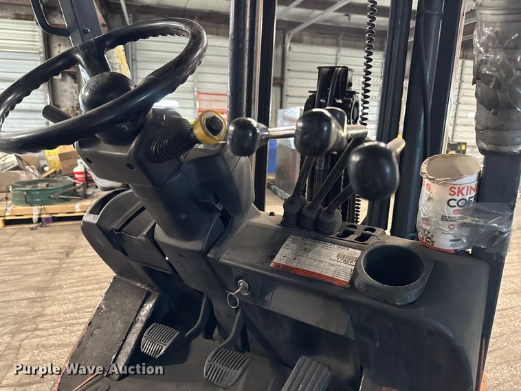 image for item FB5528 Toyota F7GCU25 forklift