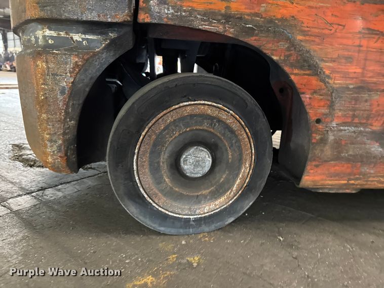 image for item FB5528 Toyota F7GCU25 forklift