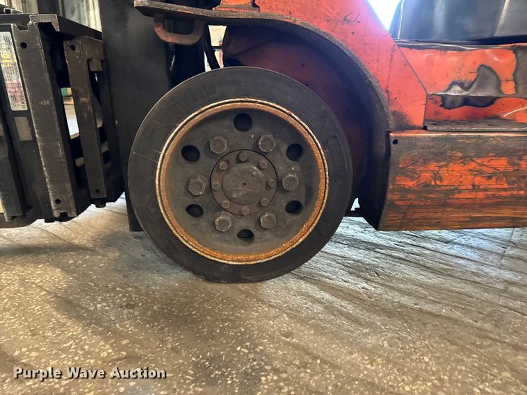 image for item FB5528 Toyota F7GCU25 forklift