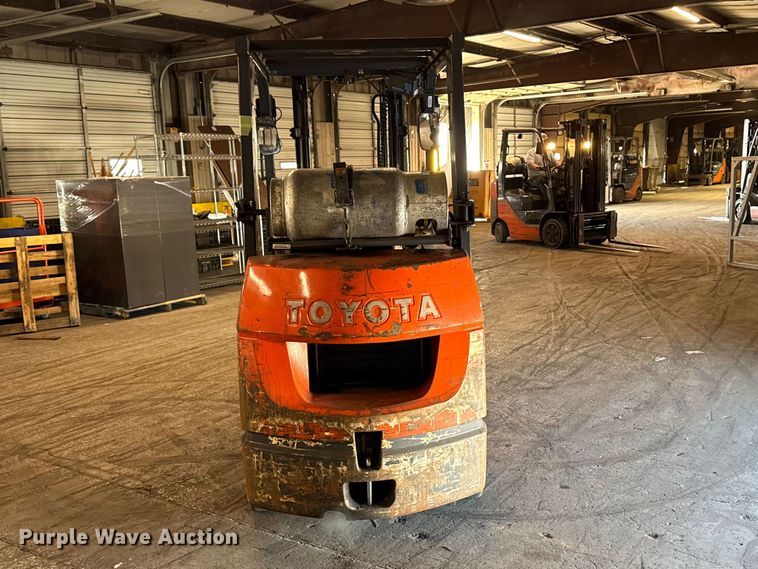 image for item FB5529 Toyota 7FGCU25 forklift