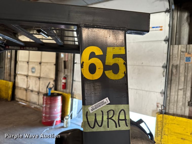 image for item FB5529 Toyota 7FGCU25 forklift