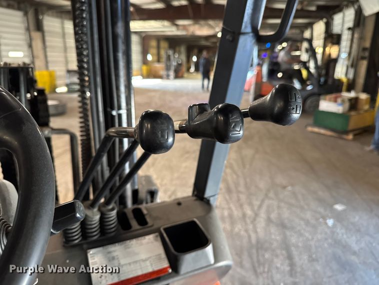 image for item FB5529 Toyota 7FGCU25 forklift