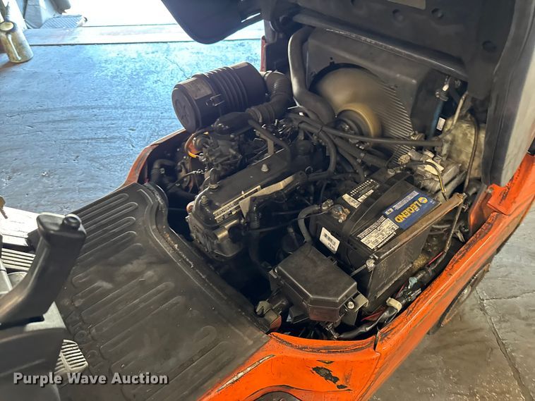 image for item FB5529 Toyota 7FGCU25 forklift