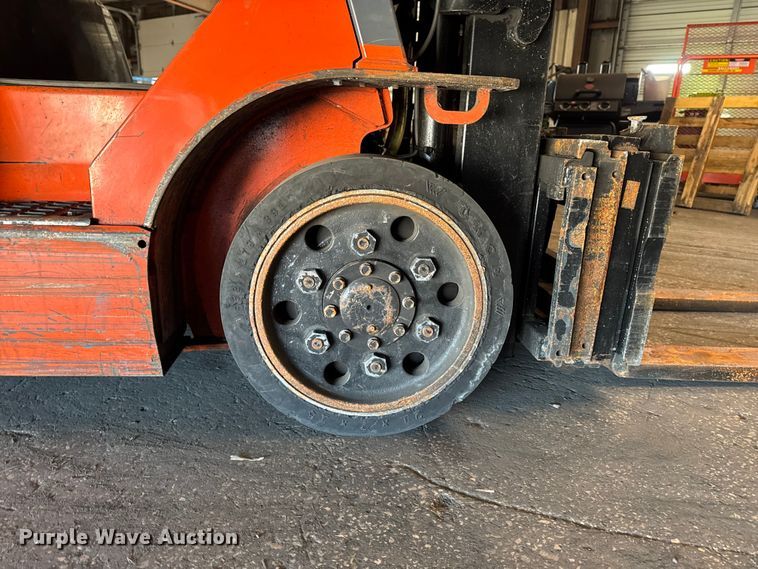 image for item FB5529 Toyota 7FGCU25 forklift