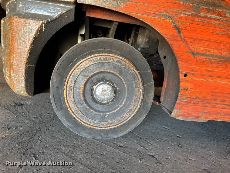 image for item FB5529 Toyota 7FGCU25 forklift