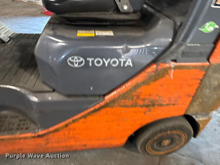 image for item FB5530 Toyota 8FGCU25 forklift