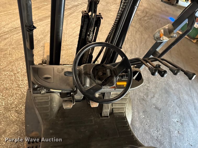 image for item FB5530 Toyota 8FGCU25 forklift