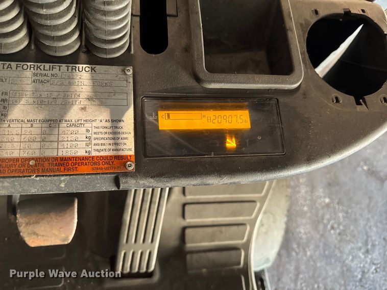 image for item FB5530 Toyota 8FGCU25 forklift