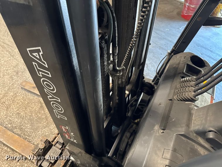 image for item FB5530 Toyota 8FGCU25 forklift