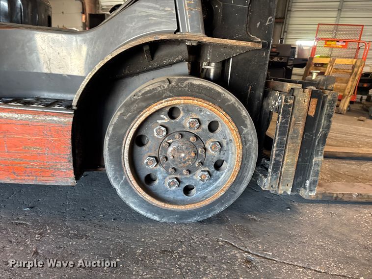 image for item FB5530 Toyota 8FGCU25 forklift