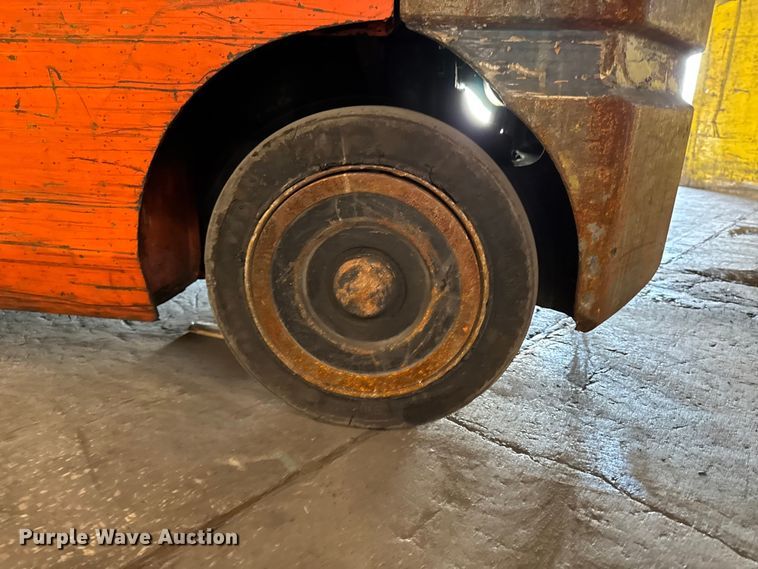 image for item FB5530 Toyota 8FGCU25 forklift