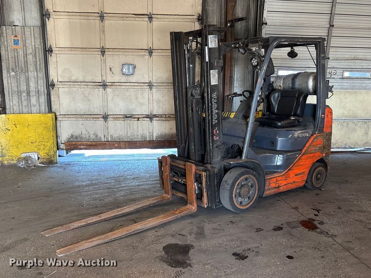image for item FB5531 Toyota 8FGCU25 forklift