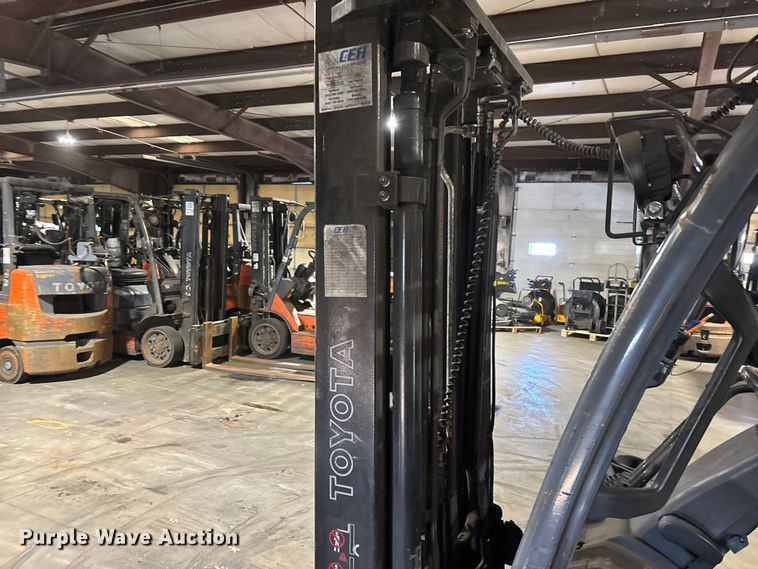 image for item FB5531 Toyota 8FGCU25 forklift