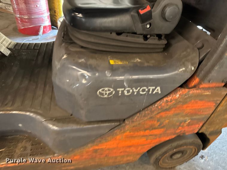 image for item FB5532 Toyota 8FGCU25 forklift