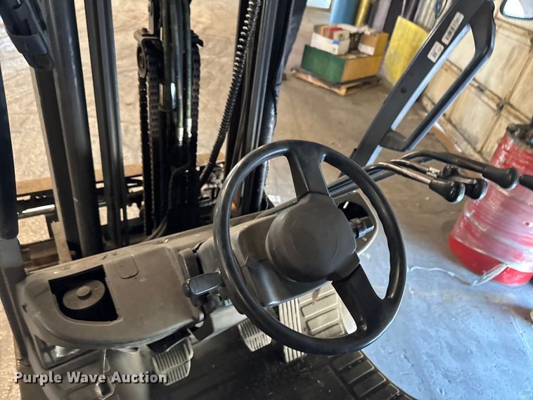 image for item FB5532 Toyota 8FGCU25 forklift
