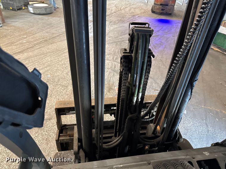 image for item FB5532 Toyota 8FGCU25 forklift