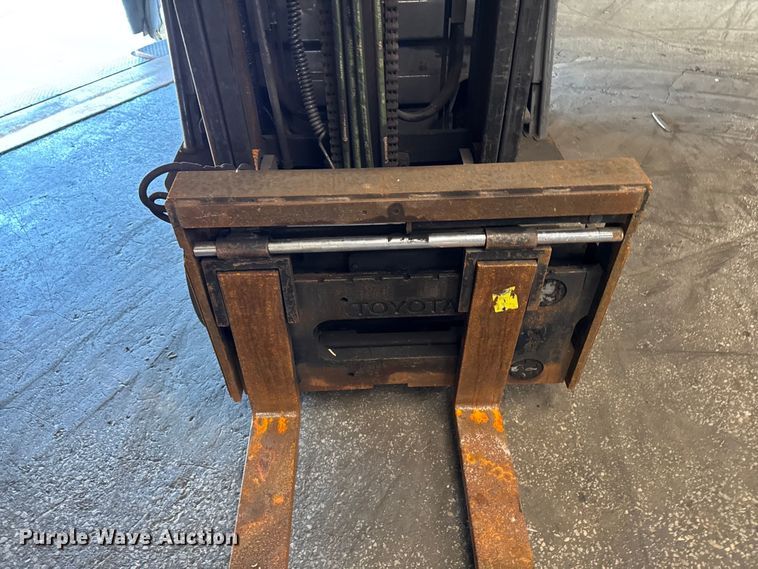 image for item FB5532 Toyota 8FGCU25 forklift